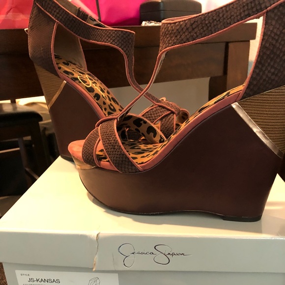 Jessica Simpson Wedge Heels - Picture 2 of 3